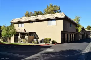 Photo #3: 2355446 Listing