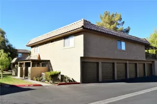 Photo #4: 2355446 Listing