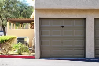 Photo #6: 2355446 Listing