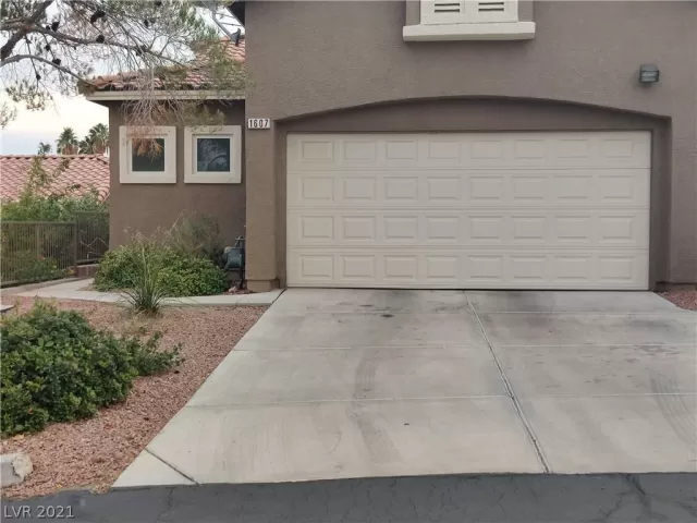 MLS: 2355453 Condo For Sale