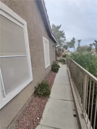 Photo #1: 2355453 Listing 