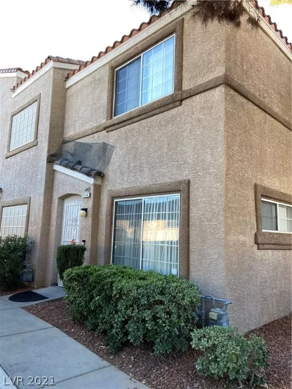 MLS: 2355462 Condo For Sale