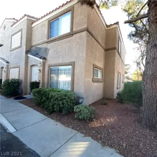 Photo #1: 2355462 Listing