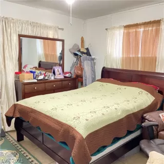 Photo #5: 2355462 Listing