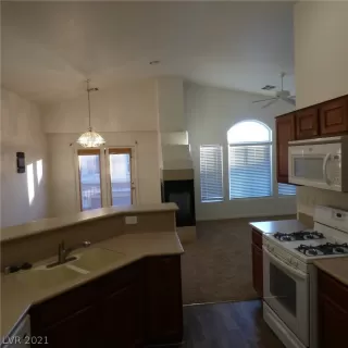 Photo #2: 2355489 Listing 