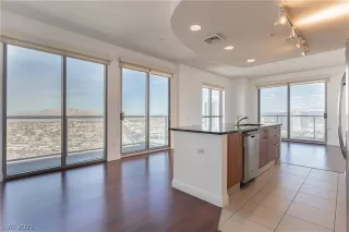 Photo #6: 2355491 Listing