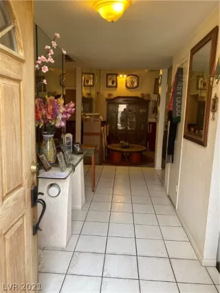 Photo #1: 2355495 Listing