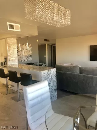 Photo #1: 2355496 Listing