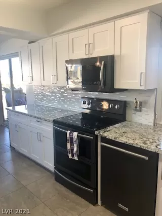 Photo #4: 2355496 Listing