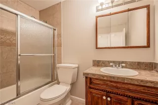 Photo #3: 2355505 Listing 