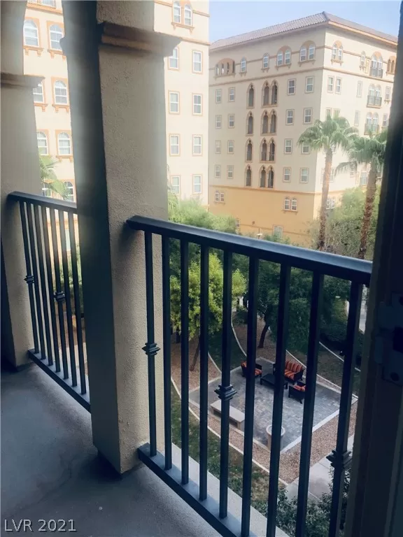 MLS: 2355514 Condo For Sale