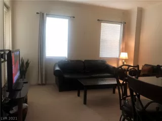 Photo #3: 2355514 Listing