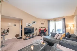 Photo #2: 2355541 Listing