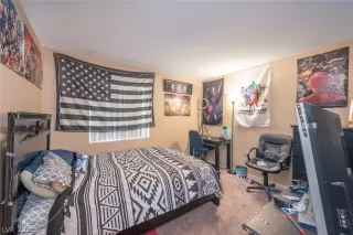 Photo #5: 2355541 Listing