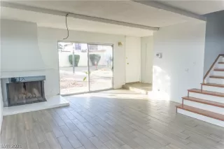 Photo #1: 2355549 Listing