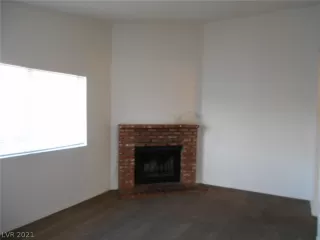 Photo #3: 2355559 Listing 