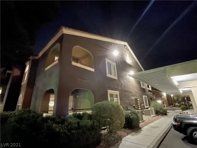 MLS: 2355572 Condo For Sale