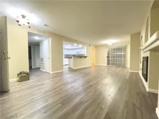 Photo #2: 2355572 Listing