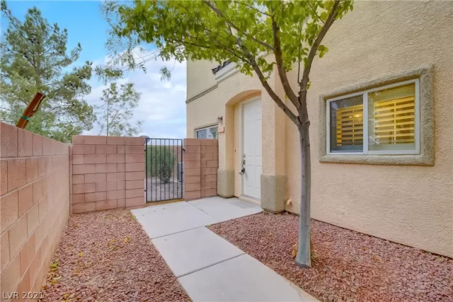 MLS: 2355576 Condo For Sale