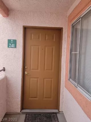 Photo #1: 2355582 Listing