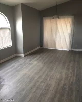 Photo #3: 2355582 Listing