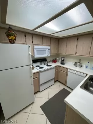 Photo #1: 2355664 Listing