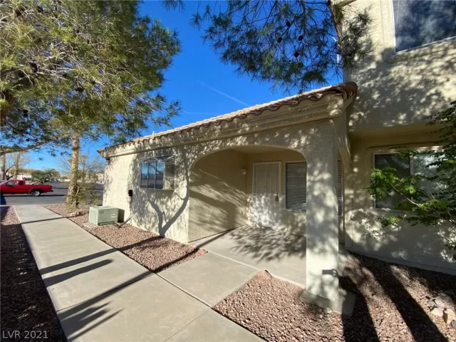 MLS: 2355728 Condo For Sale