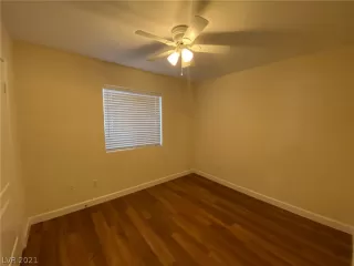 Photo #4: 2355728 Listing 