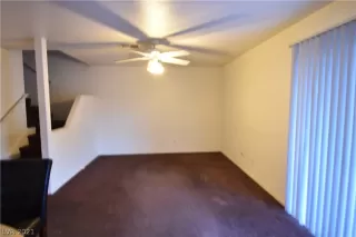 Photo #3: 2355771 Listing