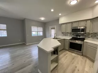 Photo #2: 2355795 Listing 