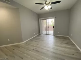 Photo #5: 2355795 Listing 