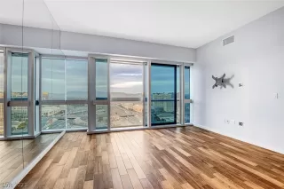 Photo #6: 2355825 Listing 