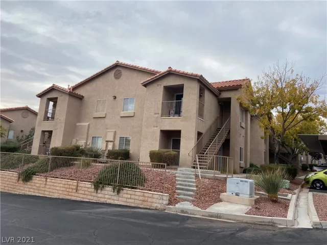 MLS: 2355838 Condo For Sale