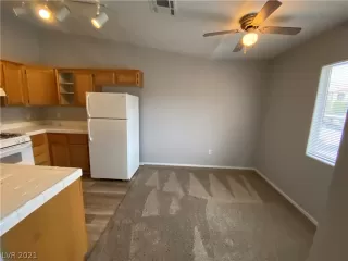 Photo #3: 2355838 Listing 