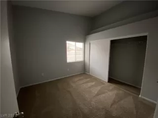 Photo #5: 2355838 Listing 