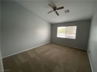 Photo #6: 2355838 Listing 