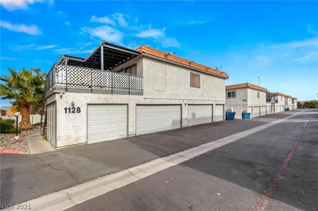 MLS: 2355885 Condo For Sale