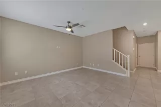 Photo #3: 2355886 Listing