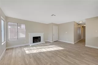 Photo #2: 2355897 Listing 