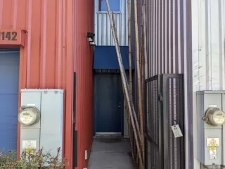 Photo #3: 2355900 Listing