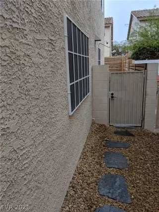 Photo #6: 2355912 Listing 