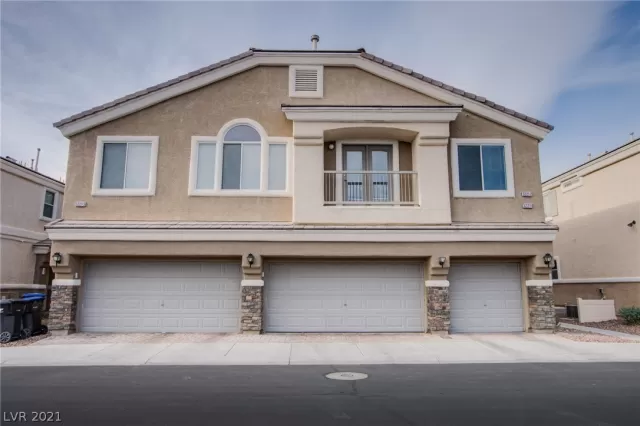 MLS: 2355913 Condo For Sale