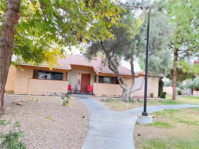 MLS: 2355954 Condo For Sale