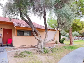 Photo #2: 2355954 Listing
