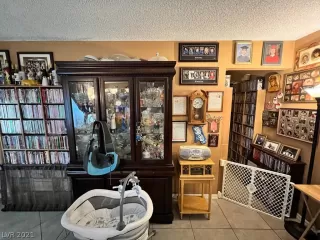 Photo #2: 2355973 Listing 