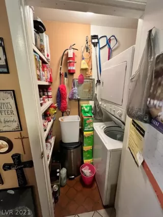 Photo #6: 2355973 Listing 