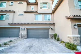 Photo #3: 2355982 Listing