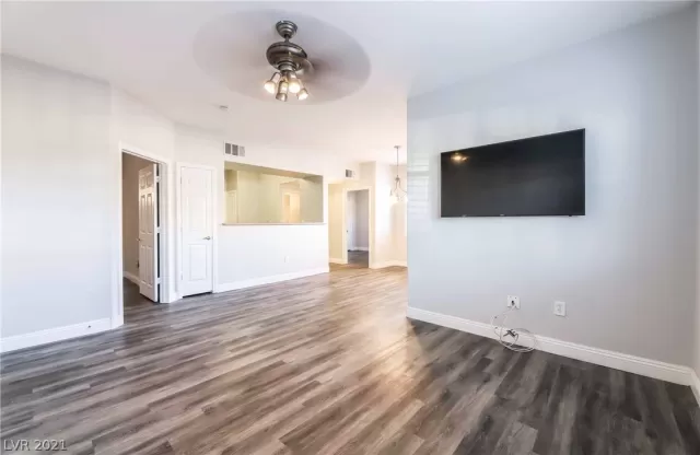 MLS: 2356063 Condo For Sale