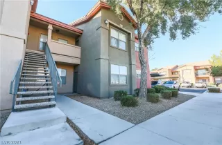 Photo #3: 2356063 Listing