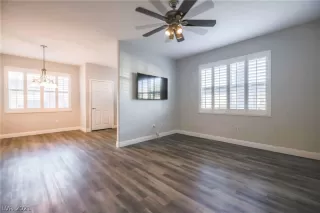 Photo #6: 2356063 Listing